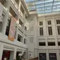 National Gallery Singapore, menjadi salah satu destinasi yang unik bagi wisatawan yang menggemari seni. (Natasha/Liputan6.com)