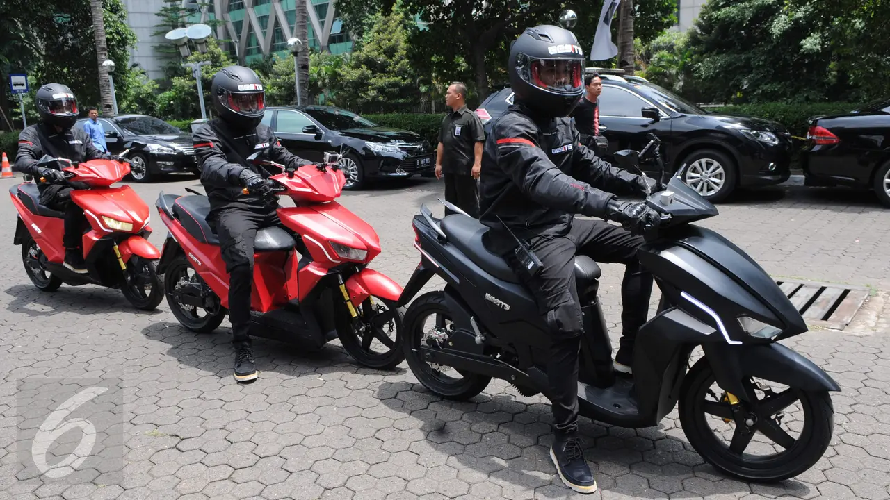 20161107-MENRISTEKDIKTI Lepas Motor Listrik JKT-Bali-Jakarta
