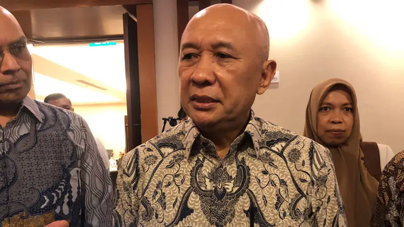 Menteri Koperasi dan UKM Teten Masduki usai melakukan penandatanganan MoU dengan RSPO, di Jakarta, Senin (10/7/2023).
