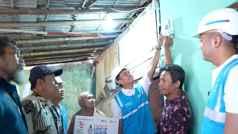 PLN Unit Induk Distribusi (UID) Jakarta Raya kembali menunjukkan komitmennya dalam mendukung kesejahteraan masyarakat melalui program Light Up The Dream