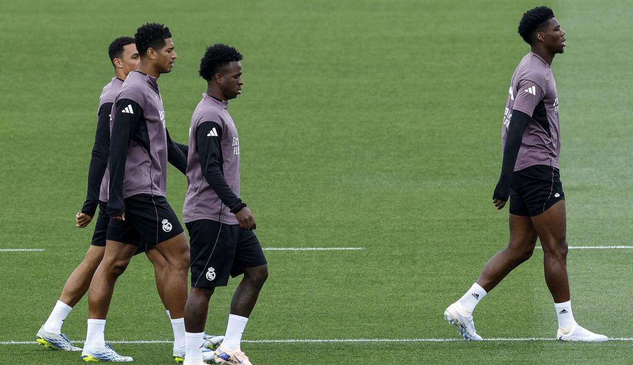 Menurut Alvaro Arbeloa, Tchouameni akan masuk ke dalam skuad Los Blancos pada El Clasico yang akan berlangsung pada Minggu (10/05) waktu setempat. (AFP/Oscar Del Pozo)
