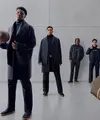 Louis Vuitton memperbarui koleksi seragam Real Madrid untuk musim UEFA Champions League 2026-2027, menggabungkan tailoring mewah dengan fungsi dan nuansa sporty (dok. Louis Vuitton)