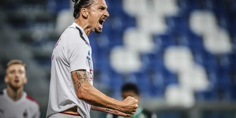 FOTO: Taklukkan Sassuolo, AC Milan Geser AS Roma dari Posisi Lima Klasemen
