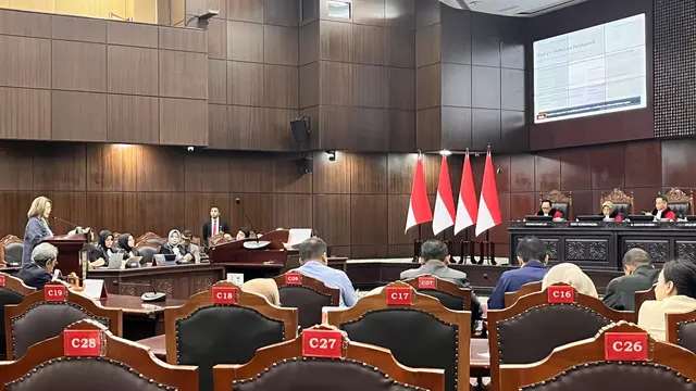 Mahkamah Konstitusi (MK) kembali menggelar sidang lanjutan Judicial Review Undang-Undang (UU) TNI dalam Perkara Nomor 197 dan 238 /PUU-XXIII/2025 di Gedung MK, Jakarta Pusat pada Selasa (26/5/2026). (Liputan6.com/Winda Nelfira)