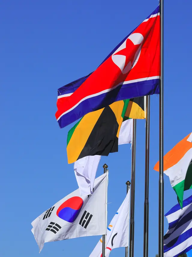 Jelang Olimpiade Musim Dingin di Korea Selatan, Bendera Korea Utara Ikut Berkibar