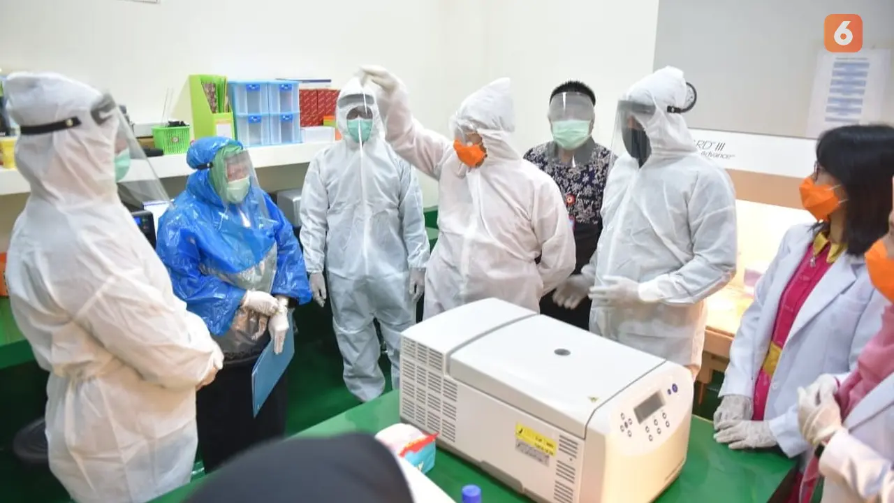 Rombongan Pemprov Sulteng di Lab. Kes Sulteng