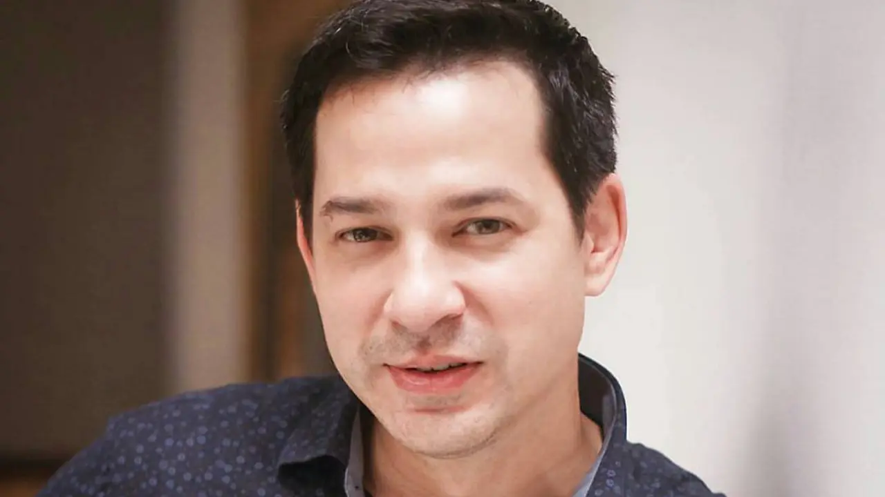 Ari Wibowo