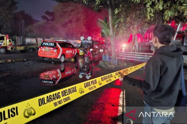 Truk tangki BBM di Cianjur terbakar