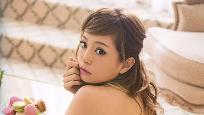 Ayumi Hamasaki Menjadi Gadis Lagi di Single Baru