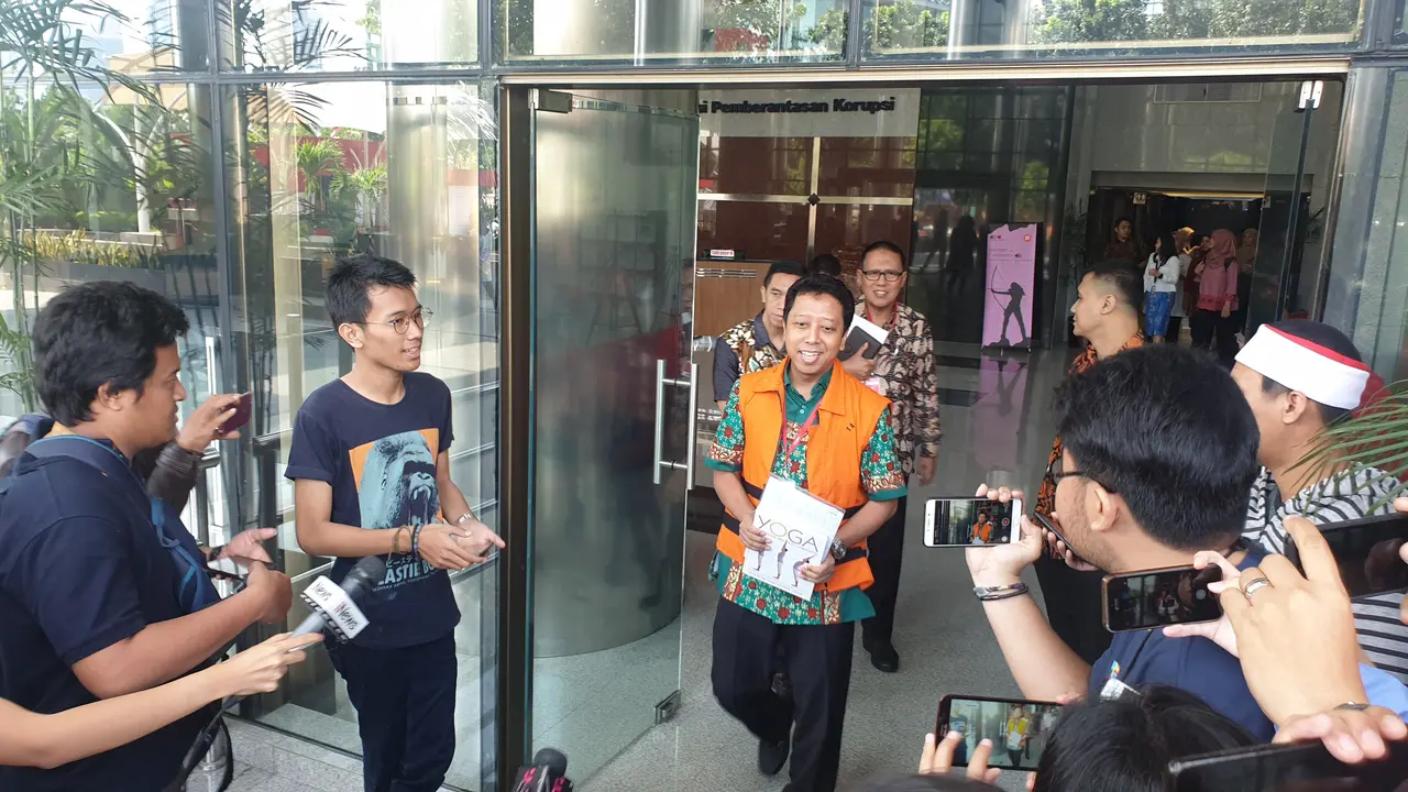 Tersangka kasus jual beli jabatan di Kementerian Agama, Romahurmuziy. (Liputan6.com/Nanda Perdana Putra)