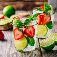 ilustrasi infused water/nblx/Shutterstock