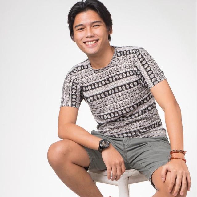 6 Potret Terbaru Adam Rama, Pemeran Hisyam ‘Tukang Bubur Naik Haji’