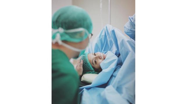 Tya Ariestya melahirkan (Sumber: Instagram/tya_ariestya)