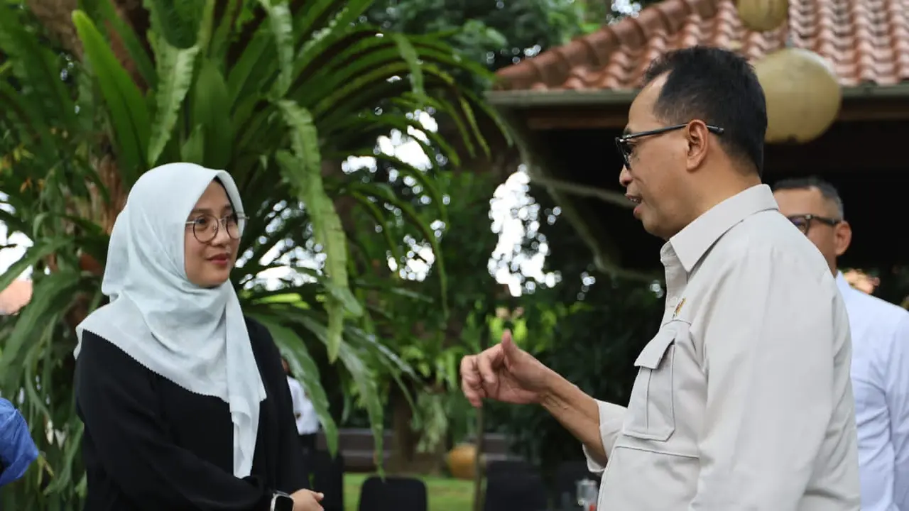Menhub Dukung Pembangunan Skybridge Stasiun ke Pelabuhan Banyuwangi