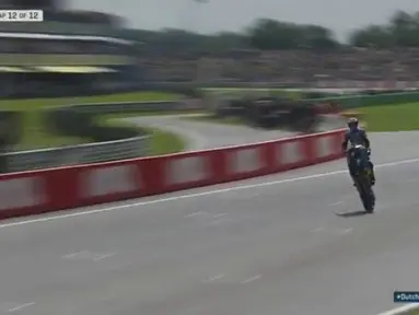 Pebalap Estrella Galicia 0,0 Marc VDS asal Australia, Jack Miller, menjadi juara MotoGP Assen di Sirkuit Assen, Belanda, Minggu (26/6/2016). (Bola.com/Twitter/MotoGP)