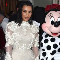 Kim Kardashian, beberapa waktu lalu dikabarkan tengah merencanakan kehamilan anak ke-3. Namun informasi terbaru beredar, Kim tak merencanakan hal itu. Bahkan saat ini ia tak menginginkan itu lagi. (AFP/Bintang.com)