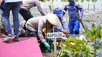 Abrasi dan Rob Ancam 400 Hektare di Batang, 1.000 Mangrove Ditanam