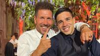 Diego Simeone bersama sang putra yang saat ini memperkuat Napoli, Giovanni Simeone. (Instagram/Diego Simeone)