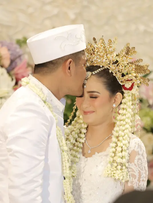 "Adik ipar sama mertua tuh sampai mimpi aku punya anak kembar malahan,” tandas Ryana. (Galih W. Satria/Bintang.com)