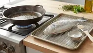 8 Cara Memasak Ikan agar Tidak Hancur dan Bumbunya Tetap Meresap, Daging Utuh dan Lezat