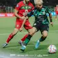 Persebaya Surabaya melawan PSS Sleman. (Bola.com/Dok.Instagram PSS Sleman).