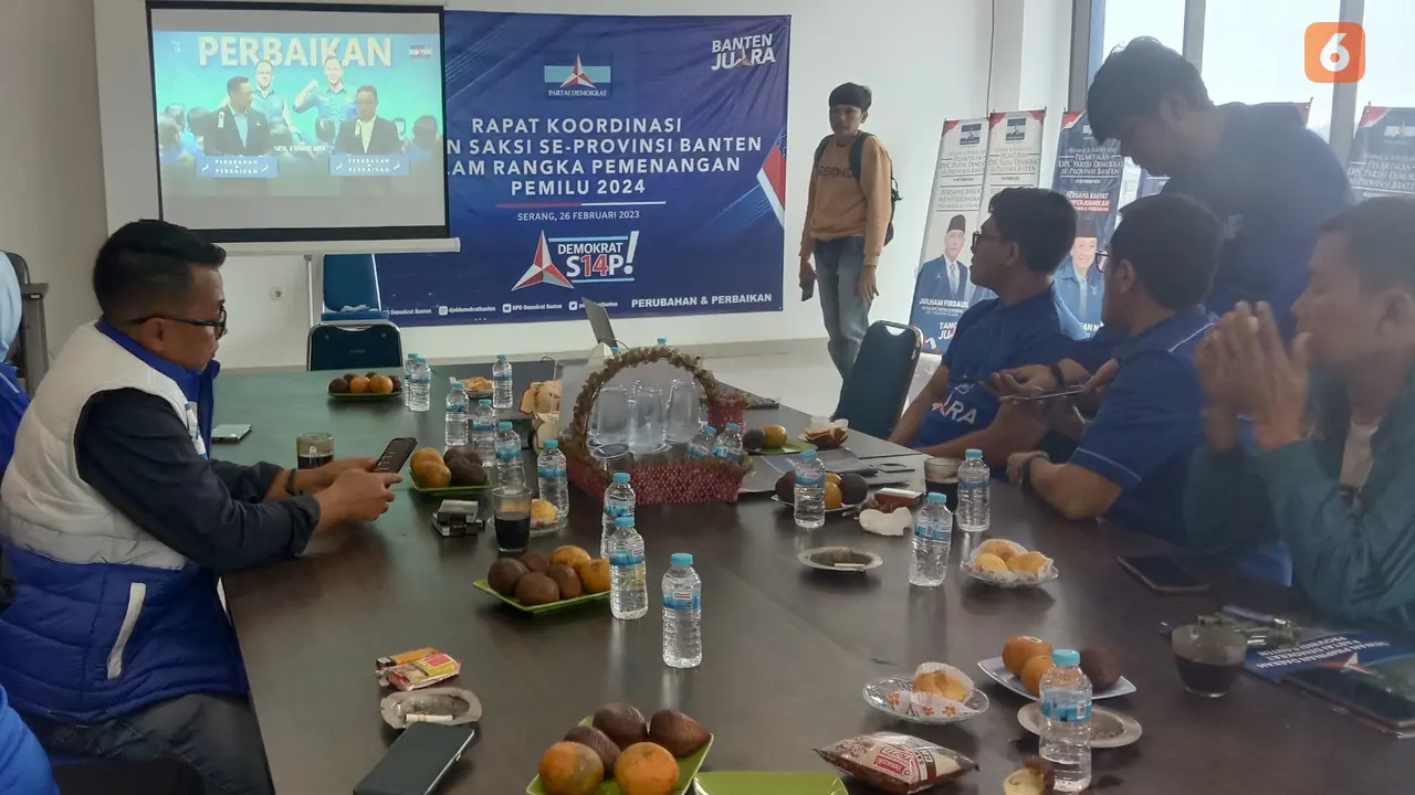 DPD Demokrat Banten Nobar Pertemuan Anies Baswedan Dengan AHY Dan Majelis Tinggi DPP Partai. )Kamis, 02/03/2023). (Yandhi Deslatama/Liputan6.com).