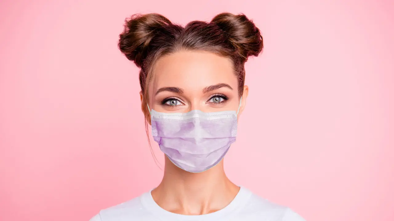 ilustrasi cara mengatasi maskne yang muncul pada saat pandemi/Roman Samborskyi/shutterstock