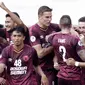 Para pemain PSM Makassar merayakan gol yang dicetak oleh Wiljan Pluim ke gawang Lao Toyota FC pada laga Piala AFC 2019 di Stadion Pakansari, Bogor, Rabu (13/3). PSM menang 7-3 atas Lao. (Bola.com/M. Iqbal Ichsan)