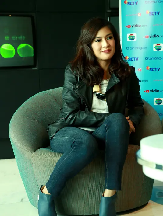 "Saya memulai hidup sehat baru 5 tahun terakhir ini dan senang sekali karena Saya jauh lebih fit sekarang dari sebelum kawin," jelas Dian Sastro. (Galih W Satria/Bintang.com)