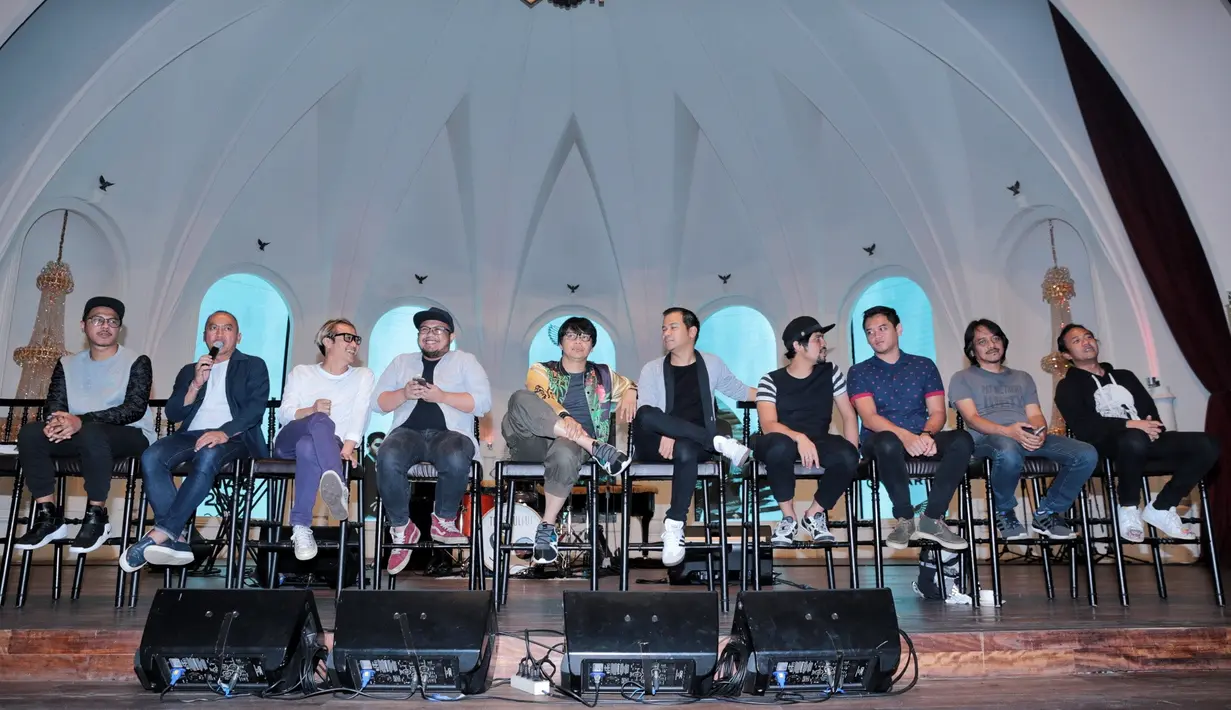 Menurut Arman Maulana, saat tampil berkolaborasi nanti, keduanya akan memberikan sebuah kejutan. Lantaran baru ketemu, kedua grup tersebut baru membicarakannya. (Adrian Putra/Bintang.com)