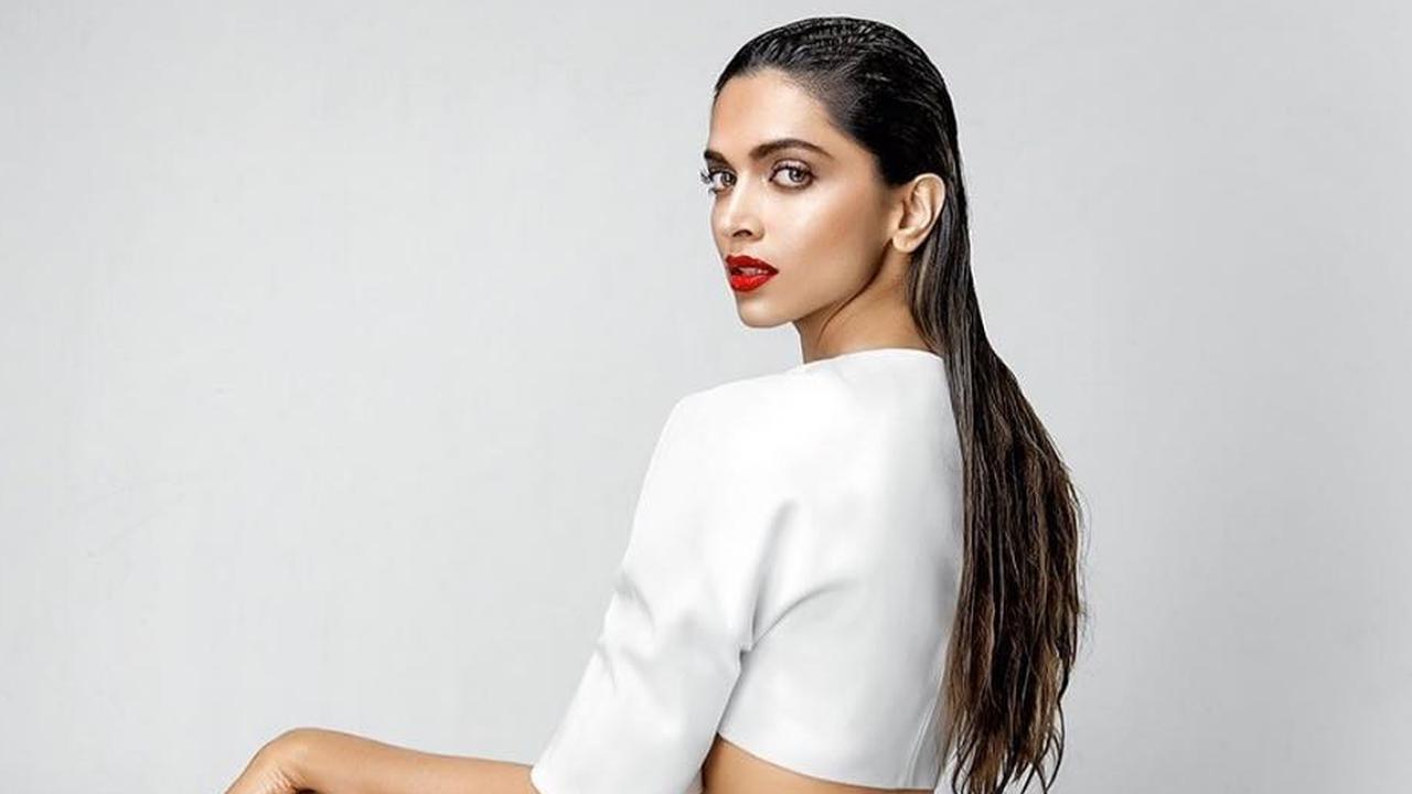 [Bintang] Deepika Padukone