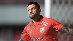 Winger Borneo FC Samarinda, Stefano Lilipaly merayakan gol yang ia cetak ke gawang PSIS Semarang dalam lanjutan BRI Liga 1 2022/2023, Jumat (9/12/2022) malam di Stadion Maguwoharjo, Sleman. (Dok. Borneo FC Samarinda)