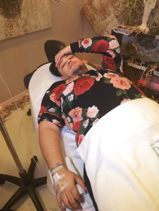 Ivan kini sedang program pengurusan badan, ia mengaku setelah dua minggu pinggangnya sudah berkurang 8 cm, dan Ivan sendiri ingin menargetkan badannya turun hingga 30kg. (Galih W. Satria/Bintang.com)