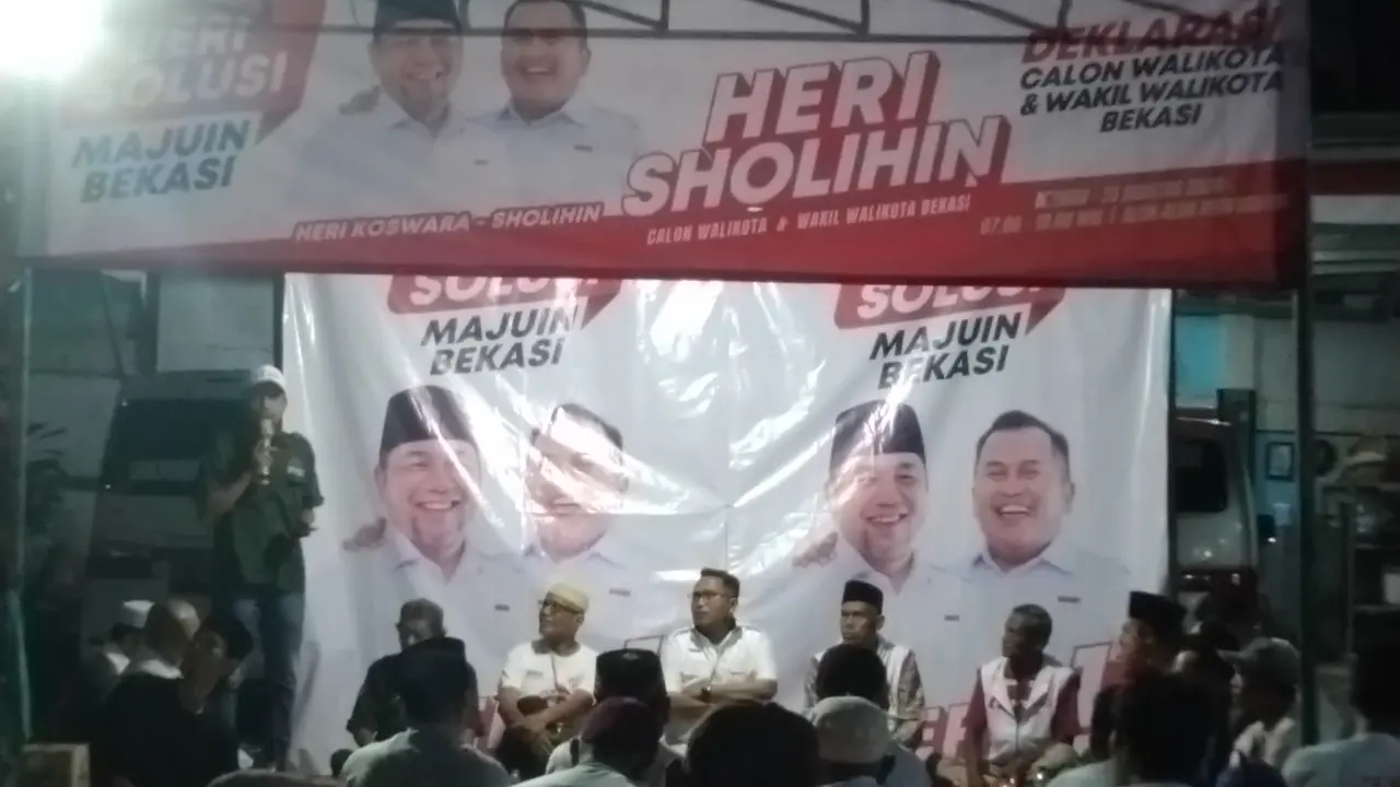 Ratusan simpatisan dan relawan Banser 98 menghadiri acara yang dihadiri calon wakil wali kota Bekasi nomor urut 1, Sholihin. (Liputan6.com/Bam Sinulingga)