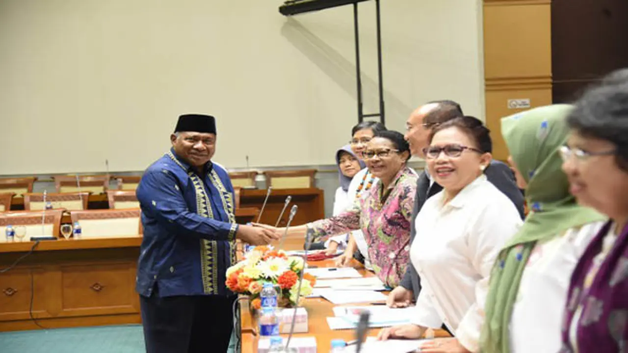Politisi Partai Amanat Nasional itu berharap, kajian mendalam itu dilakukan pemerintah bersama pemangku kepentingan lain.