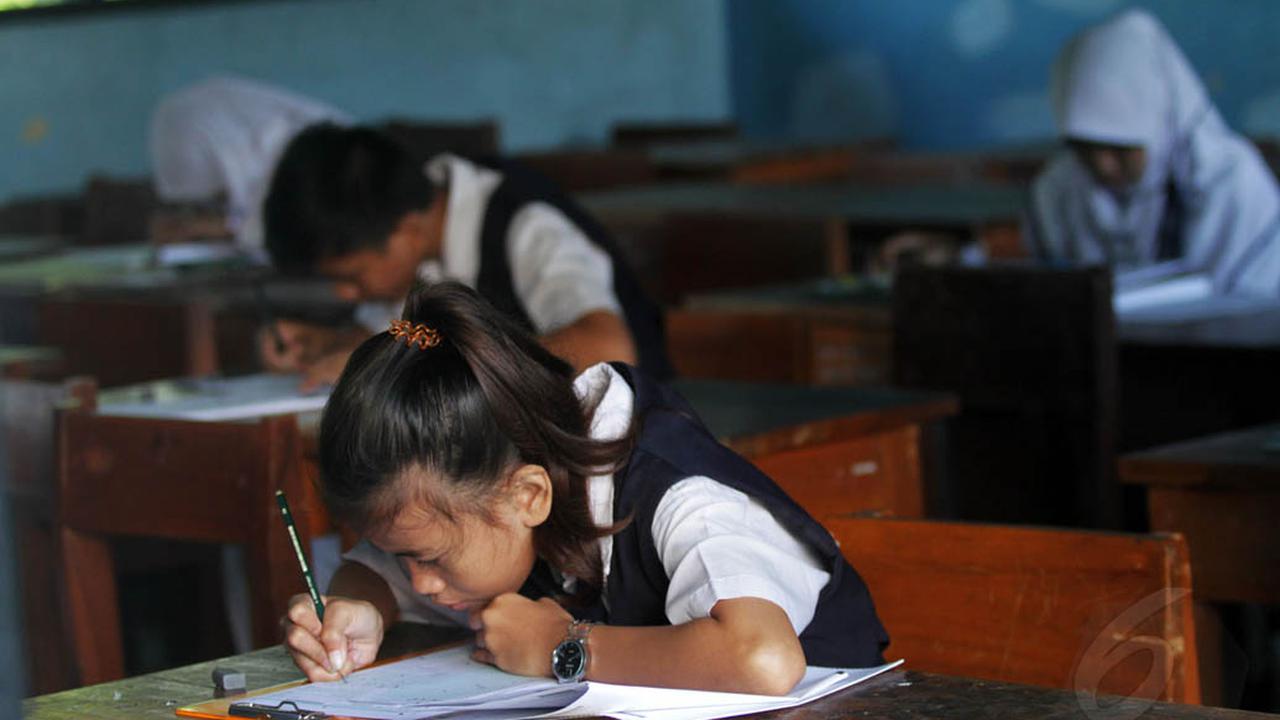 Suasana Ujian Nasional SMPN 4 Jakarta 