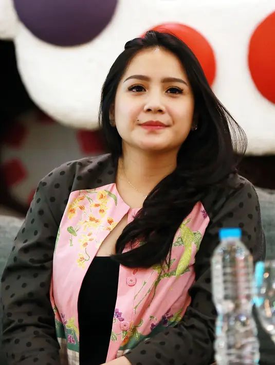 Sebagai seorang ibu, istri dari Raffi Ahmad itu merasakan dengan jelas pengorbanan yang telah dilakukan sang ibu selama mendidiknya dulu. Karenanya, mendekati hari ibu, Nagita selalu berharap kesehatan dari sang ibunda tercinta. (Deki Prayoga/Bintang.com)