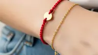 Tren Desain Gelang Emas Gram Kecil 2025 Gelang Tali Minimalis. Foto: Gemini