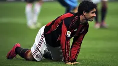 Alexandre Pato meringis kesakitan ketika AC Milan menjamu Palermo pada laga Serie A di San Siro, Milan, 10 November 2010. AFP PHOTO/OLIVIER MORIN