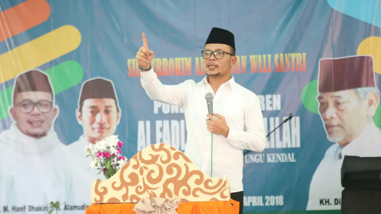Menaker Dorong Santri-Santri Indonesia Lakukan Inovasi dan Kreativitas untuk Pembangunan Daerah