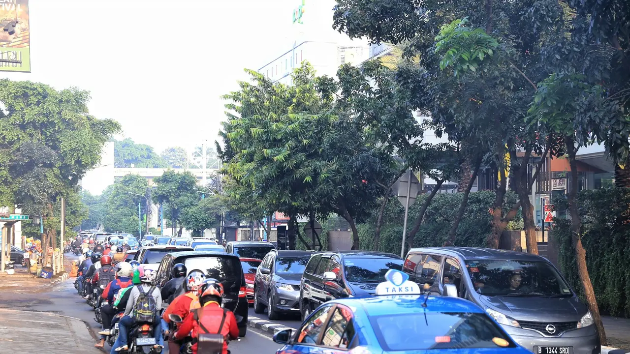 Selain Banjir, Kawasan Kemang Juga Langganan Macet