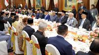 Presiden Republik Indonesia (RI) Prabowo Subianto menghadiri undangan jamuan makan malam di kediaman Presiden India Droupadi Murmu, di Rashtrapati Bhavan di New Delhi, India. (Dok. Istimewa)