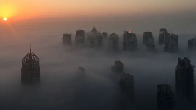 20161205-Dubai-Kabut-AFP1