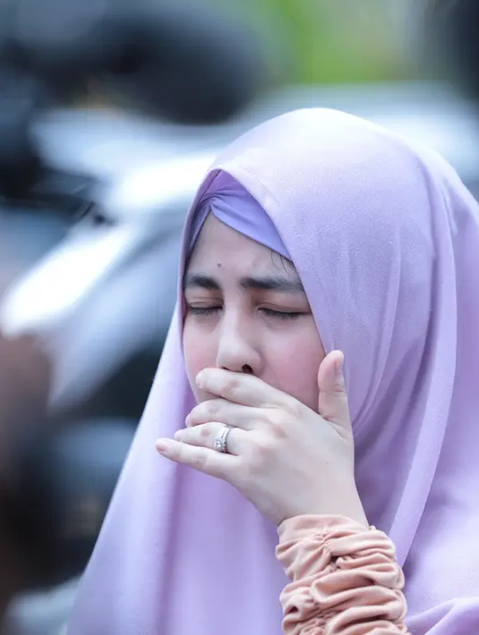 Sidang yang diajukan sejak 20 Agutsus silam dimulai pukul 10.00 WIB dan selesai pukul 10.35 WIB. (Adrian Putra/Bintang.com)