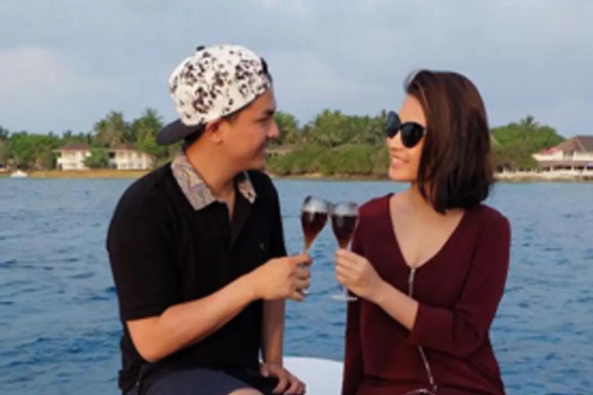 Glenn Alinskie dan Chelsea Olivia