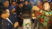 Api Asian Games 2018 saat tiba di rumah pesanggrahan Bung Karno, Parapat, Kabupaten Simalungun. (Liputan6.com/Reza Efendi)
