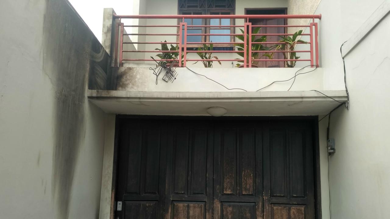 Rumah Wakil Ketua KPK Laode M Syarif menjadi sasaran teror.