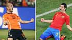 Sebulan penuh Piala Dunia menyita perhatian dunia. Drama di Afrika Selatan dipuncaki laga Belanda versus Spanyol di Stadion Soccer City, Johannesburg. Siapa pemenangnya? 