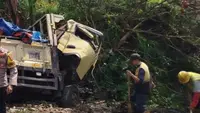 Kronologi Tabrakan Maut 2 Truk di Cugenang Cianjur, Sopir Tewas dan Kendaraan Masuk Parit