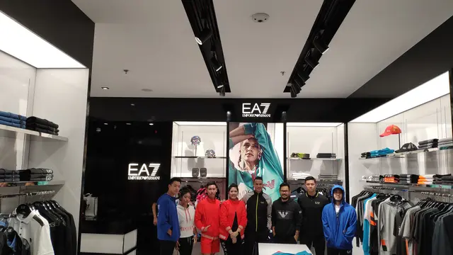 Raphael Maitimo jadi influencer EA7 Emporio Armani